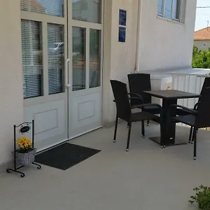 Sanja Trogir